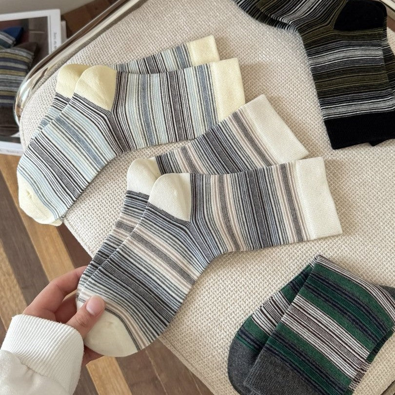 SIGNAL original retro stripe sock flat lay and color detail