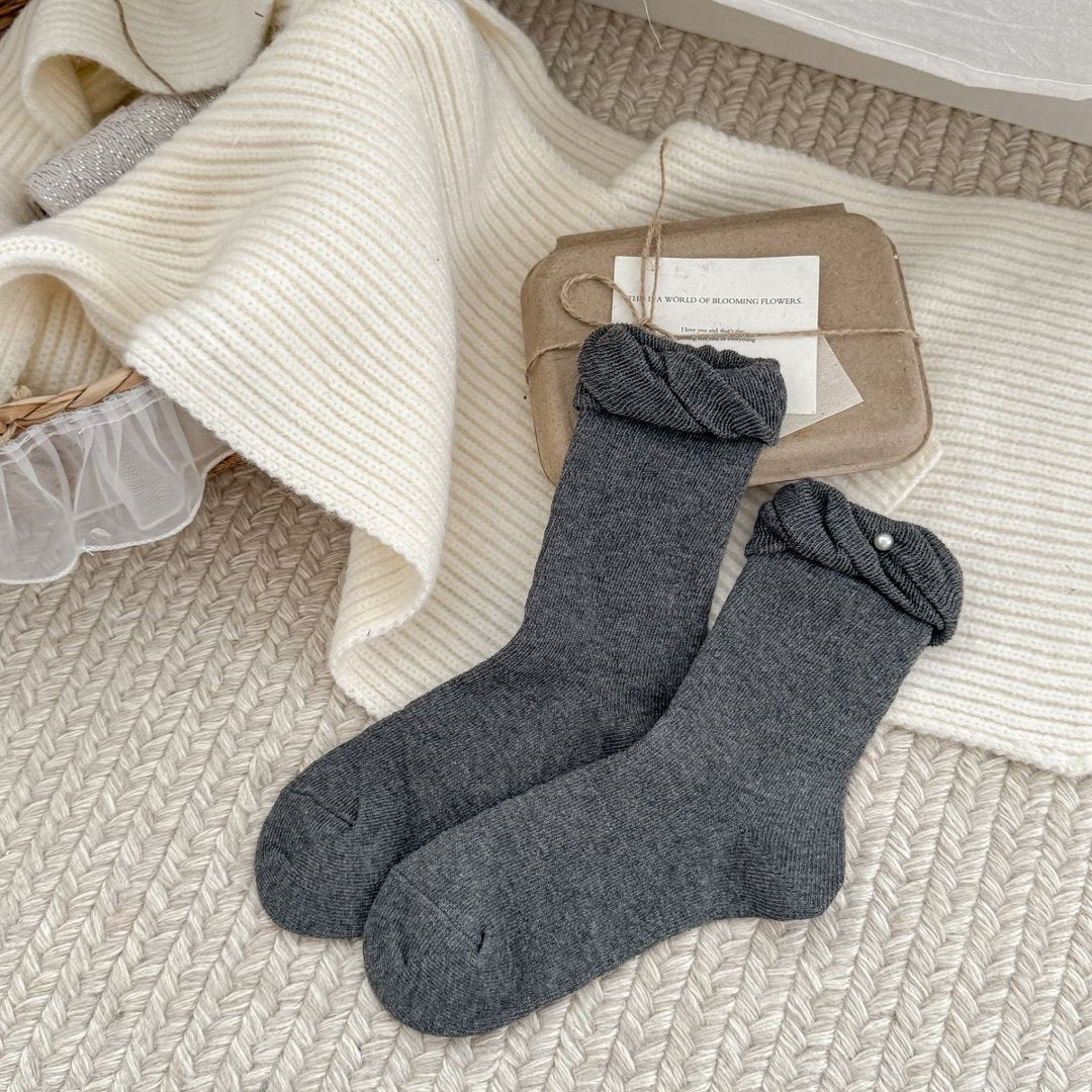 LUSTRE original medium gray pearl ruffle sock product photo