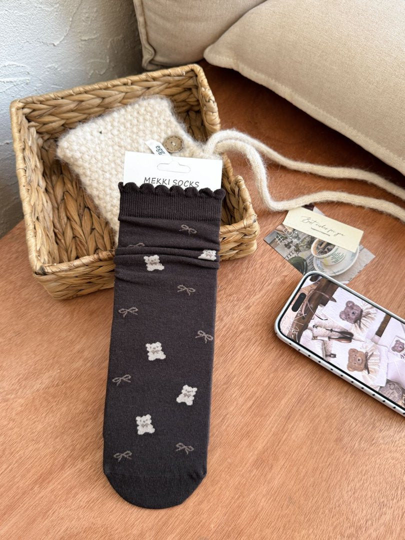 RIBBON original dark brown teddy bear and bow socks