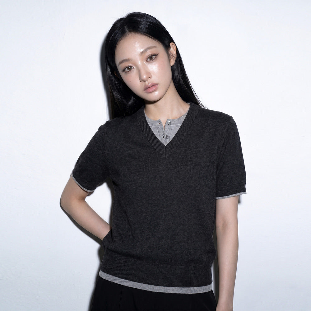 REDRINSE LAYERS dark gray knit T-shirt styled on female model