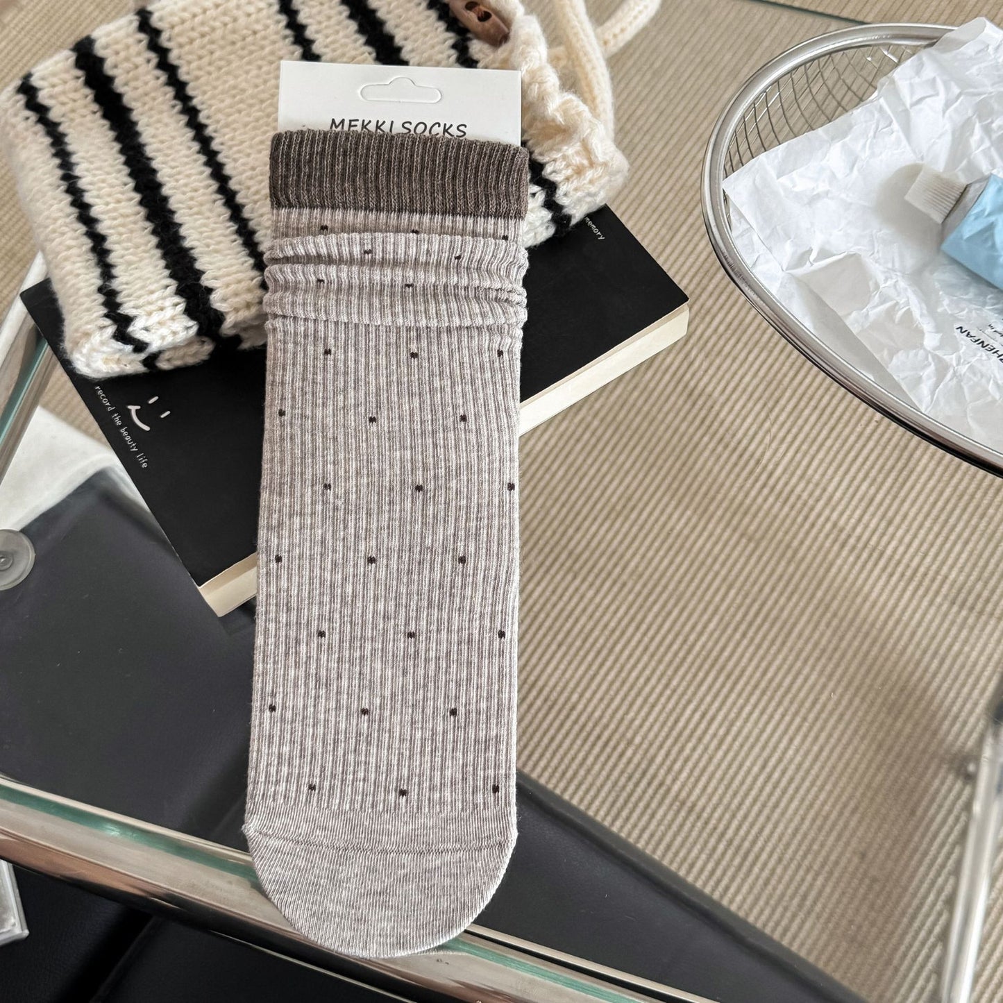EASE original taupe socks with brown cuff and tiny dots