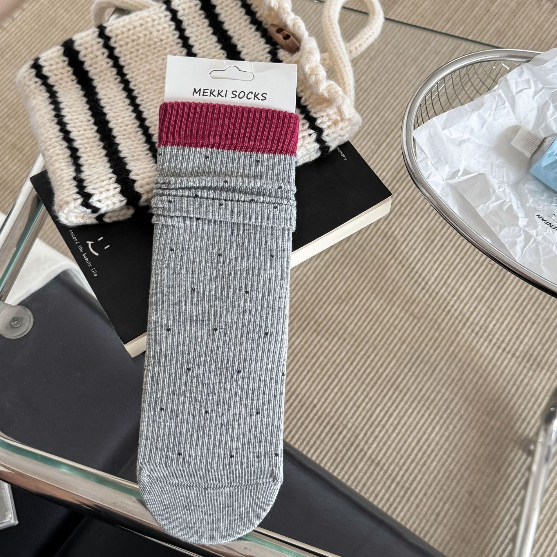 EASE original light gray socks with magenta cuff and tiny dots