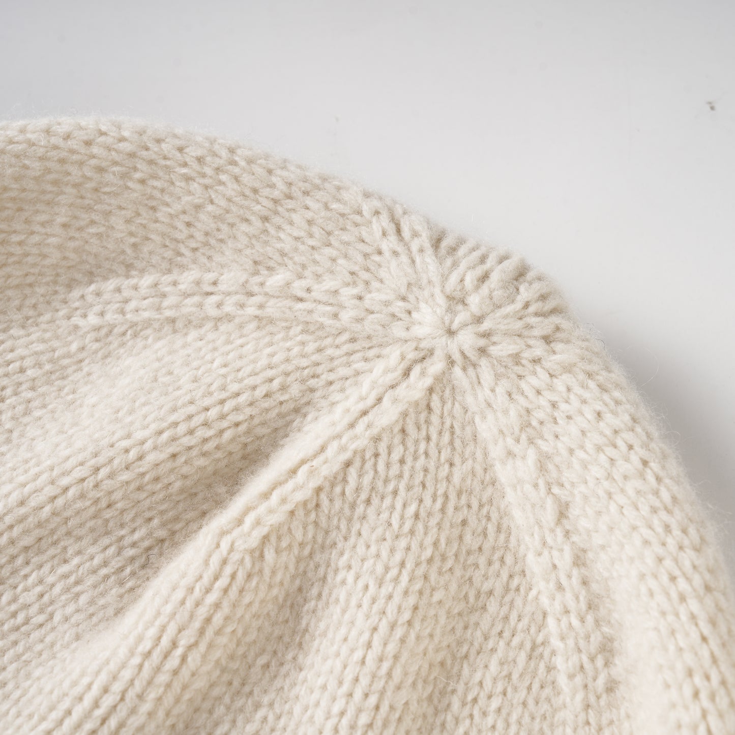 EQUESTRIAN CLUB Wool Beanie White